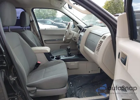 2009 Ford Escape Xls/Xls Manual from USA, damaged, VIN 1FMCU02719KD05631